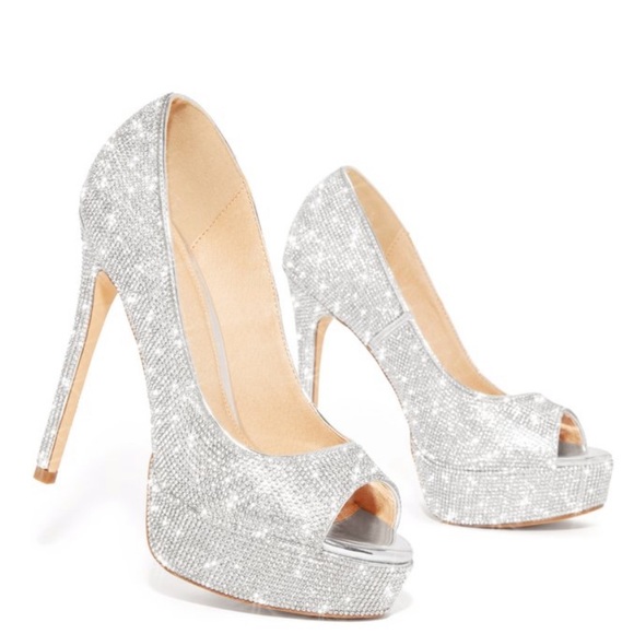 Silver pumps - Picture 2 of 3